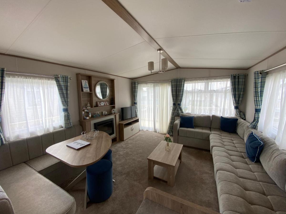 Palm Grove 182 - Pet Friendly, Wifi, Close To Beach And Clubhouse - Golden Palm Resort - Meadow Lakes Caravan & Lodge Hire Skegness Εξωτερικό φωτογραφία